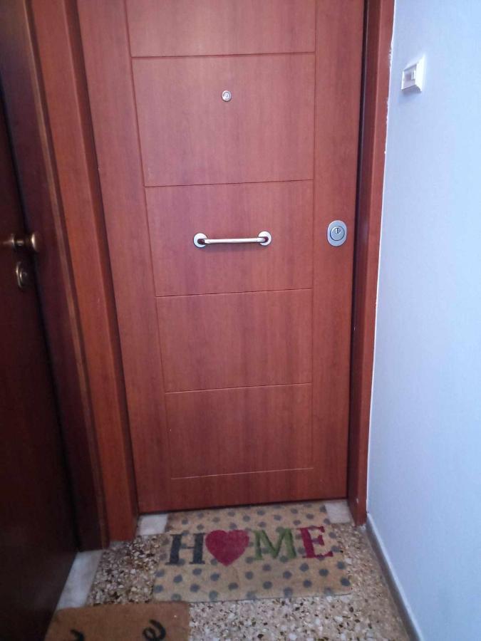 Tiny Treasure Apartment Афины Экстерьер фото