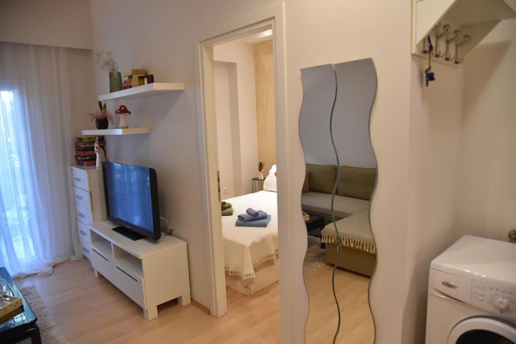 Tiny Treasure Apartment Афины Экстерьер фото